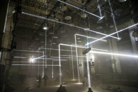 SKALAR – immersive, kinetische Licht-Kunst mit ROBE