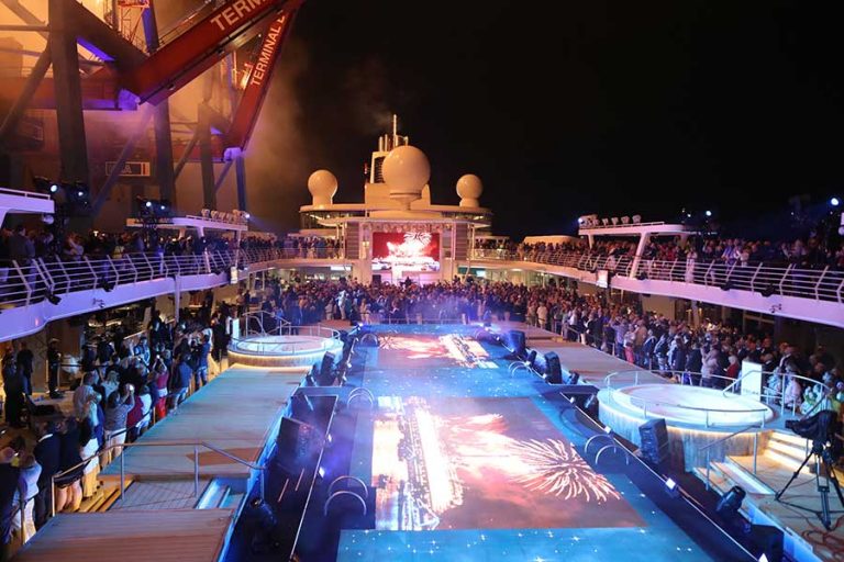 Pooldeck Mein Schiff 1