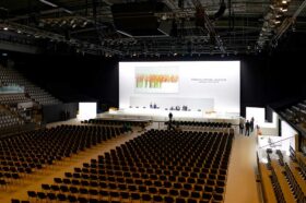 Neumann&Müller testet d&b Soundscape bei Porsche Aktionärsversammlung