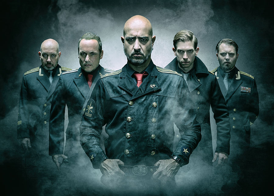 Eisbrecher sind Headliner und Initiatoren des Festivals. # © Eisbrecher