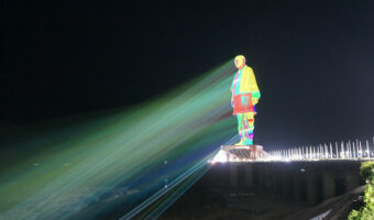 Christie Laserprojektoren lassen die Statue der Einheit erstrahlen