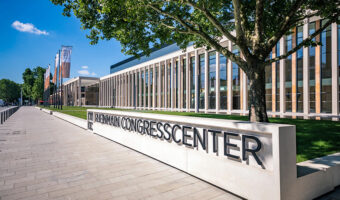 SALZBRENNER media stattet RheinMain CongressCenter medientechnisch aus