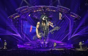 Elation DARTZ für die KISS “End of the Road” World Tour