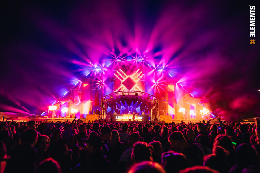 Das Lichtset umfasste u.a. 8 x Robe Pointe, 16 x LEDBeam 150 und 22 x iPointe. # Foto: Happyland GmbH