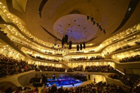 Bryan Ferry live mit Alcons Audio in der Elbphilharmonie