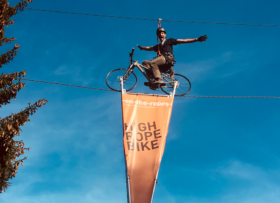 Area Four Industries und MILOS setzen „High Rope Bike“ um