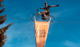 Area Four Industries und MILOS setzen „High Rope Bike“ um