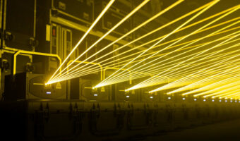 laserfabrik GmbH investiert in die Laserprojektoren von LaserAnimation Sollinger GmbH