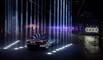 Rasante Lichtshow für Audi e-tron Weltpremiere mit GLP