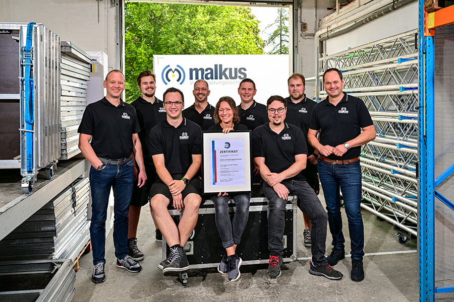 Das Team von malkus Veranstaltungstechnik freut sich über die Zertifizierung durch die DPVT.