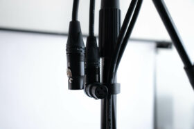 Cordial präsentiert Mikrofonkabel mit gewinkelten Steckern