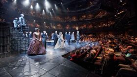 Stammplatz für Artist und Bolero im Ensemble der Royal Shakespeare Company