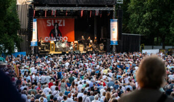 Suzi Quatro auf der Ruhrbühne Mülheim mit dBTechnologies