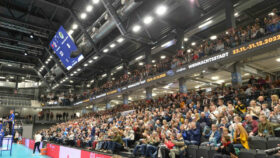 NEXO-Installation in der LKH Arena in Lüneburg