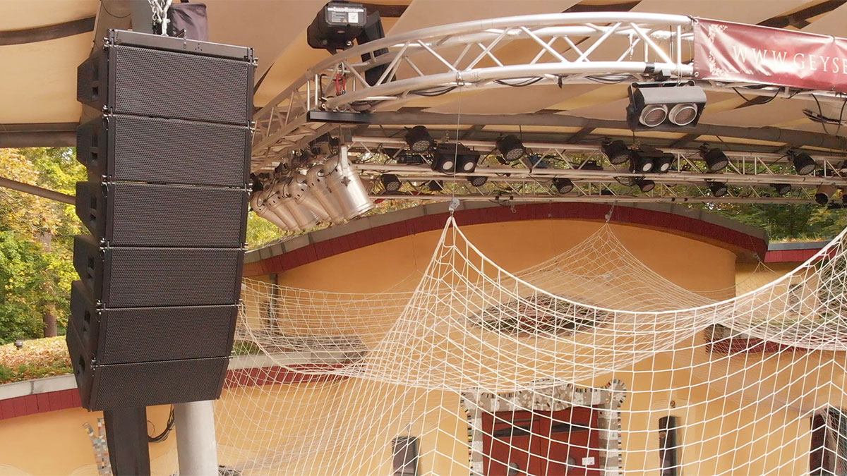 Die Open-Air-Bühne des Geyserhaus in Leipzig. Ein Kleinod im Kulturkosmos der Stadt.