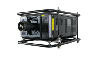LANG investiert in 50 PT-RQ50 Projektoren