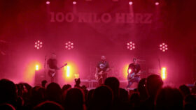 100 KILO HERZ tourt mit Portman und Prolights