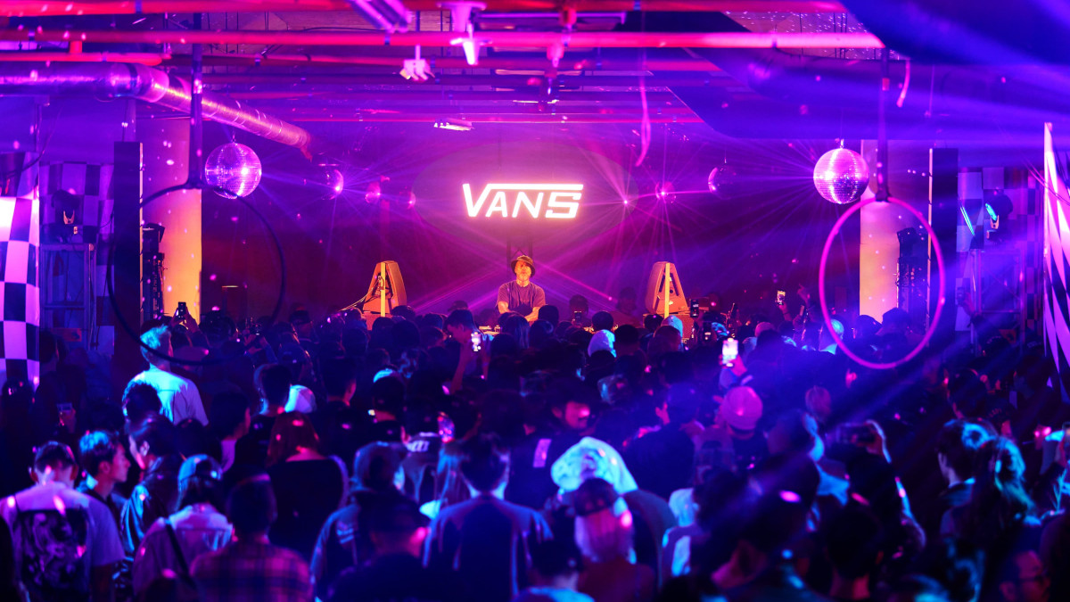 Vans party deals