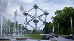 IS-Serie von dBTechnologies im Kugelrestaurant im Atomium in Brüssel
