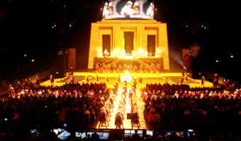 AIDA: Oper on the road