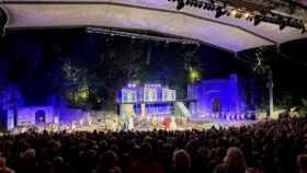 ELATION im Outdoor-Dauereinsatz auf der Freilichtbühne Tecklenburg