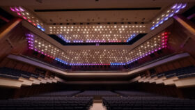 VisionTwo modernisiert die Beleuchtung der Stadthalle Chemnitz