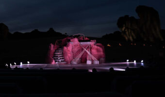 „Thikra: Night of Remembering“ mit CHAUVET Professional