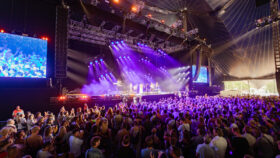 Meyer Sound PANTHER und 2100-LFC ernaut auf dem Roskilde Festival