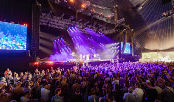 Meyer Sound PANTHER und 2100-LFC ernaut auf dem Roskilde Festival