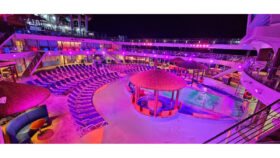 Anolis Calumma sorgt für Atmosphäre auf Carnival Cruise Lines Schiffen