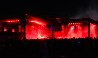 GLP JDC Burst 1 bei Charli XCX