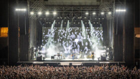 Lichtdesign für den „Summer of ’69“ – Cameo begleitet Bryan Adams nach Málaga
