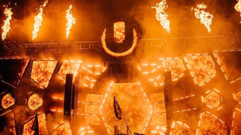 CHAUVET Professional