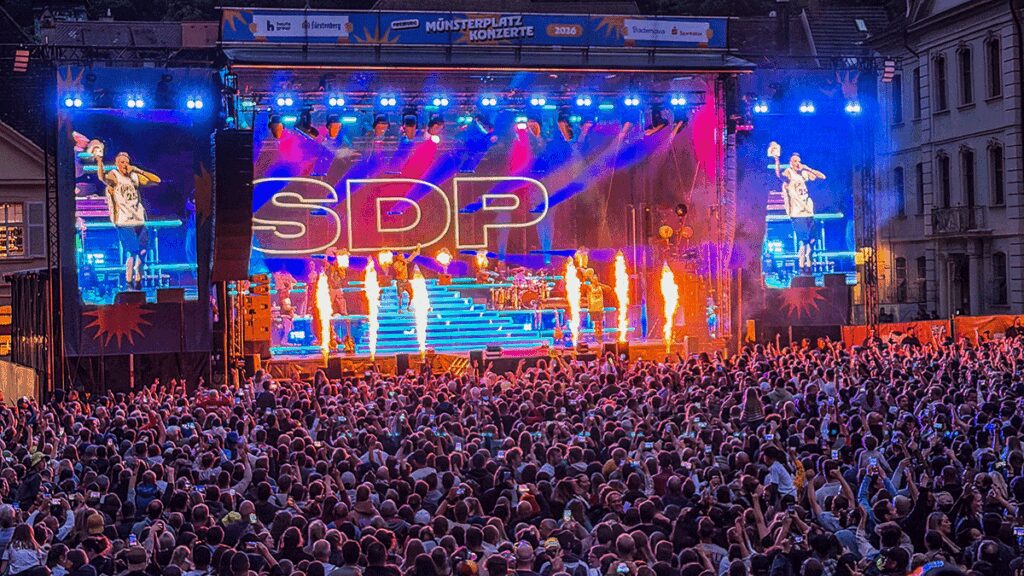 2026 gestierten neben SDP u.a. auch Sabaton und Clueso bei den Münsterplatzkonzerten in Freiburg.