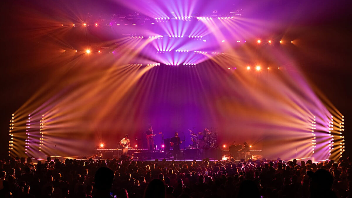 CHAUVET Professional